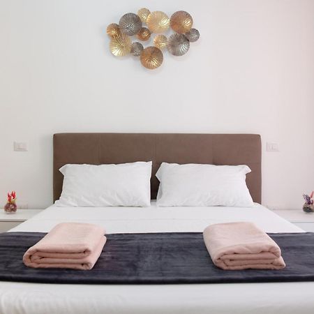 Sterlizia Rooms Gallipoli Esterno foto